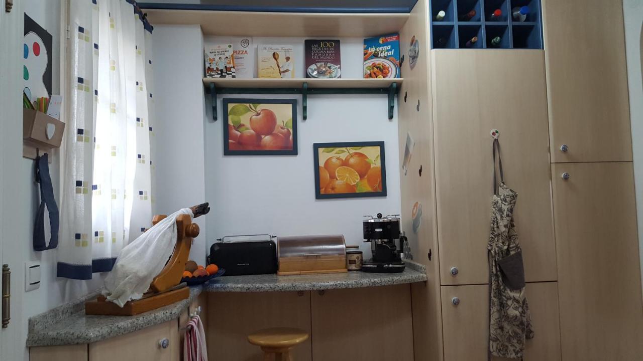 Semi-Detached Adosado Con Encanto -130 M2 - Wifi 600 Mb - Piscina Comunitaria - Patio Privado Torremolinos Esterno foto